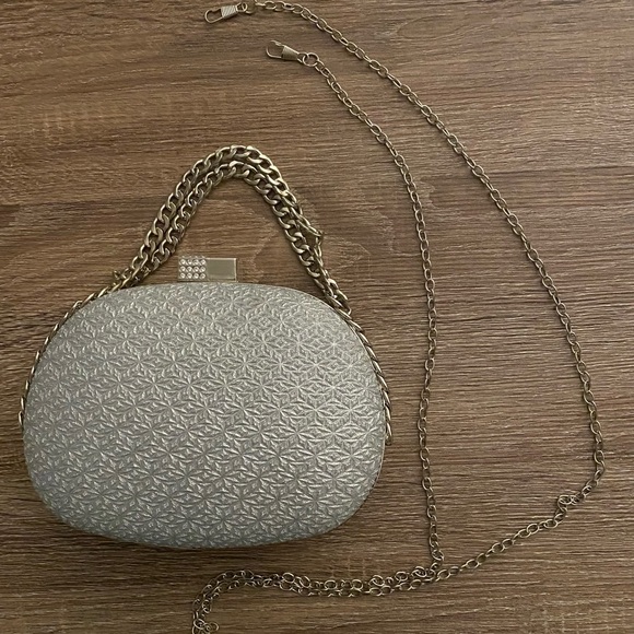 Women’s Silver Clutch - for wedding formal prom - Picture 4 of 7